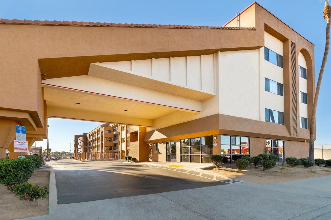 Days Inn By Wyndham Chula Vista-San Diego Buitenkant foto